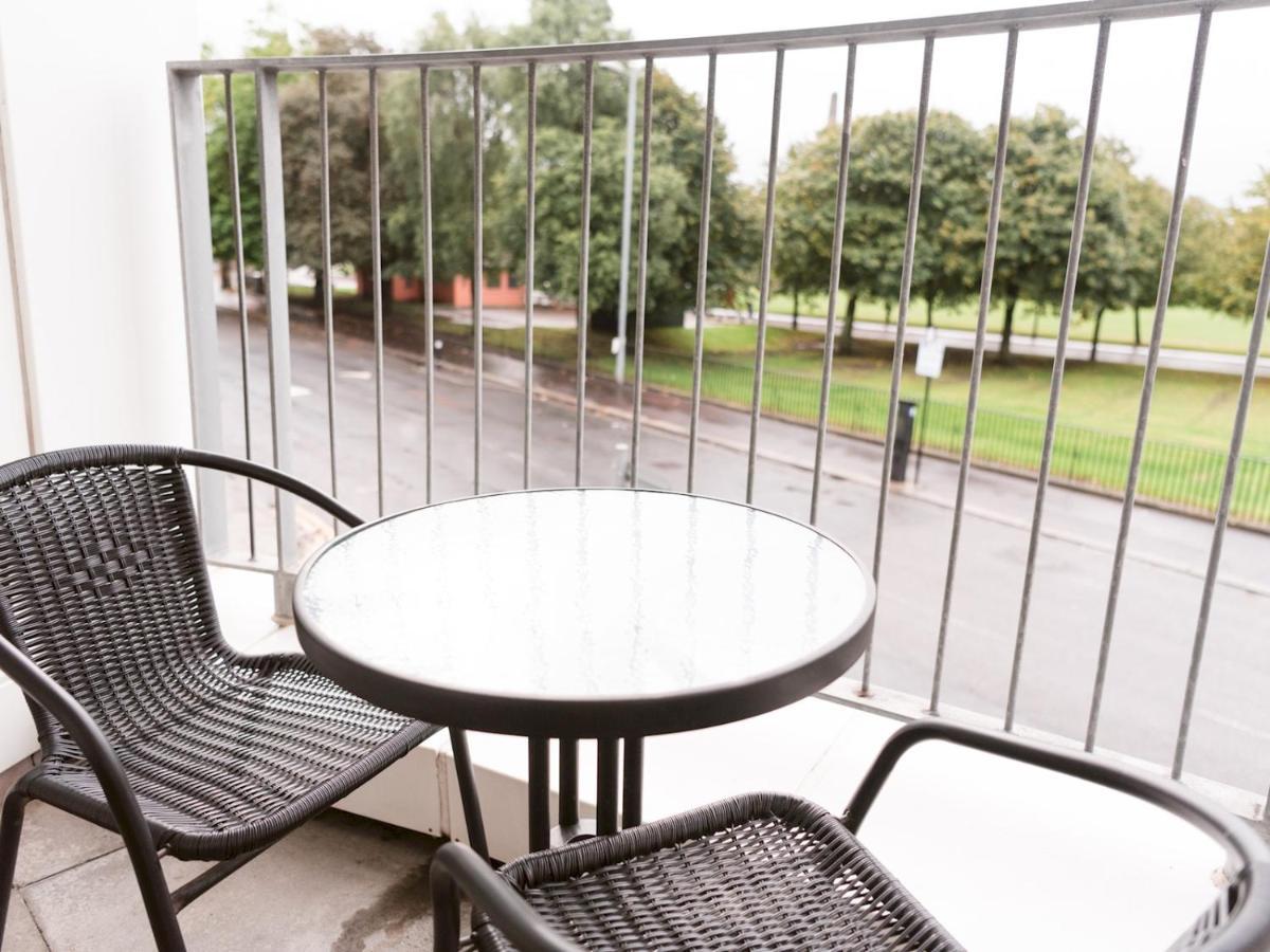Pass The Keys Stylish 2Bed Rental Unit Glasgow Green Exteriör bild